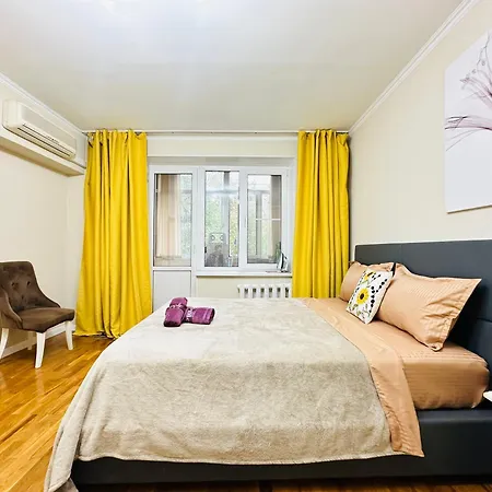 Золотой Квадрат Apartment Almaty Exterior photo