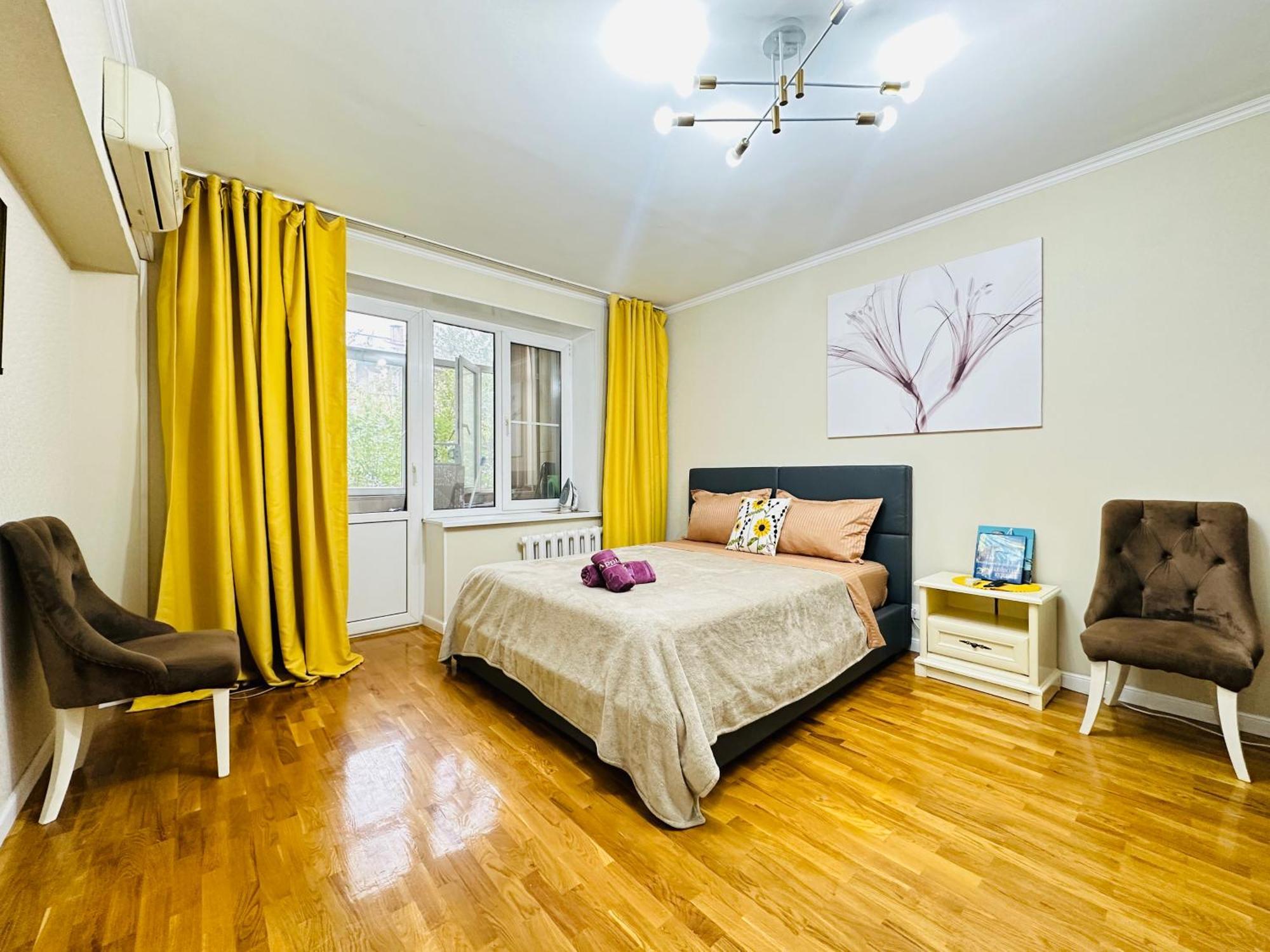 золотой квадрат Apartment *